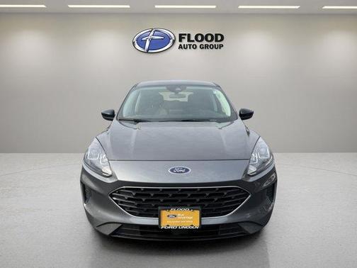 Gray 2022 Ford Escape SE