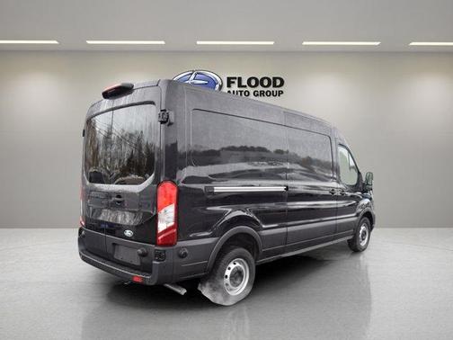 2026 Ford Transit-250 148 WB Medium Roof Cargo