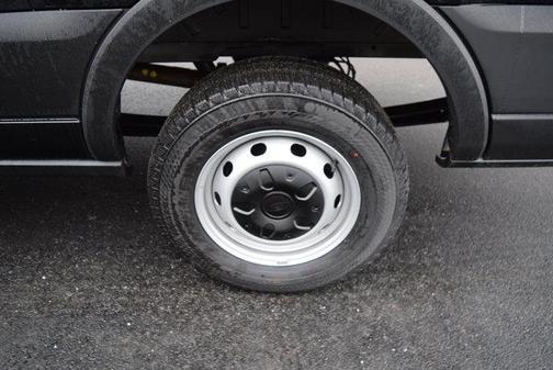 2026 Ford Transit-250 148 WB Medium Roof Cargo