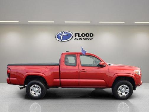 Red 2018 Toyota Tacoma SR