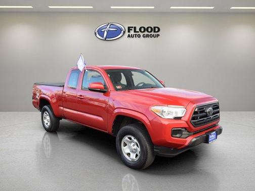 Red 2018 Toyota Tacoma SR