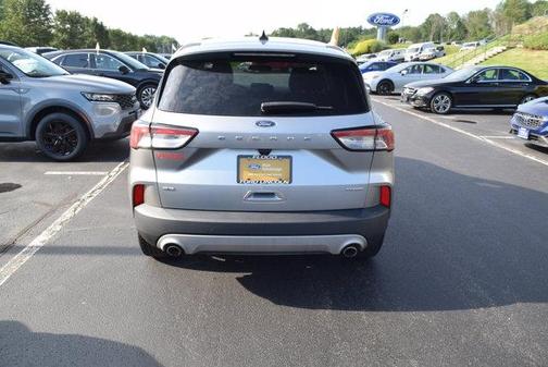 Silver 2022 Ford Escape SE