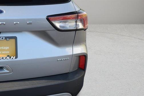 Silver 2022 Ford Escape SE