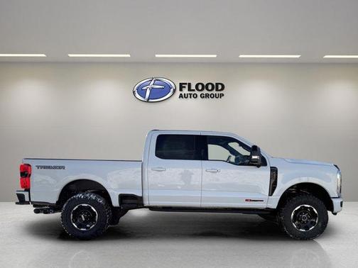 Star White 2026 Ford F-350 Super Duty