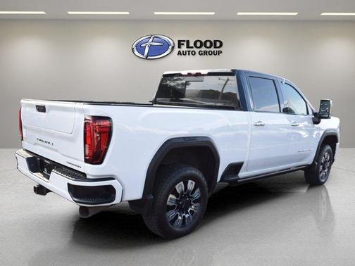 White 2022 GMC Sierra 2500 Denali