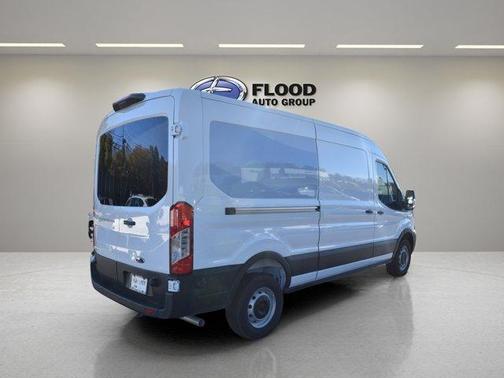 2025 Ford Transit-250 148 WB Medium Roof Cargo