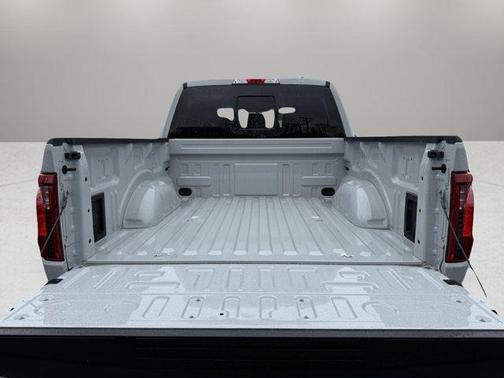 Avalanche 2026 Ford F-150 XLT