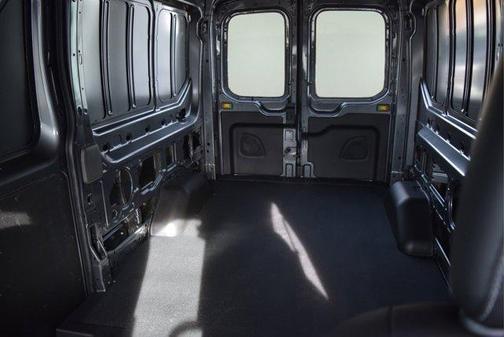 2026 Ford Transit-250 148 WB Medium Roof Cargo