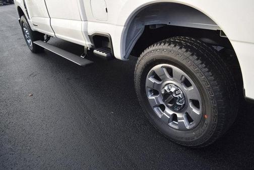 White 2024 Ford F-250 Super Duty