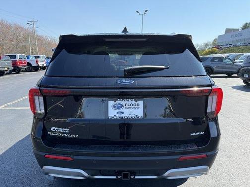 Agate Black Metallic 2026 Ford Explorer Platinum