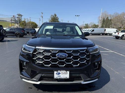 Agate Black Metallic 2026 Ford Explorer Platinum
