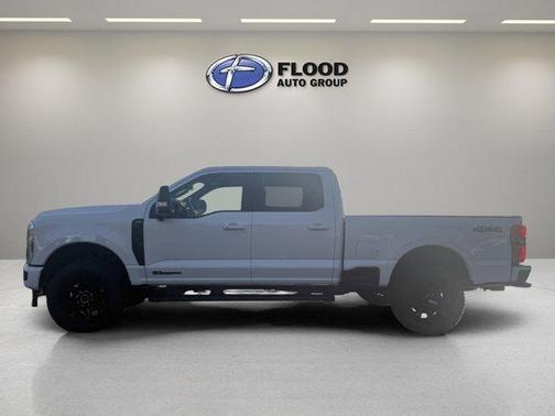 Star White 2026 Ford F-350 Lariat Super Duty
