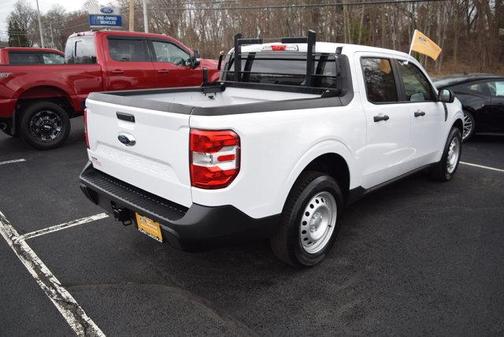 2024 Ford Maverick XL