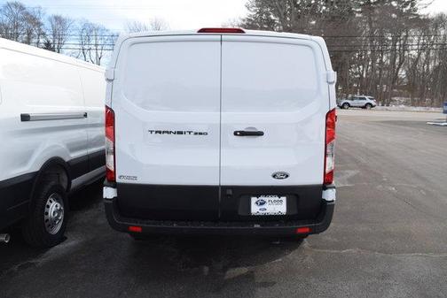 2026 Ford Transit-250 