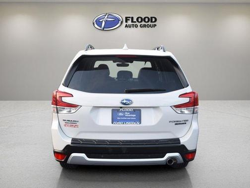 Crystal White Pearl 2020 Subaru Forester Touring