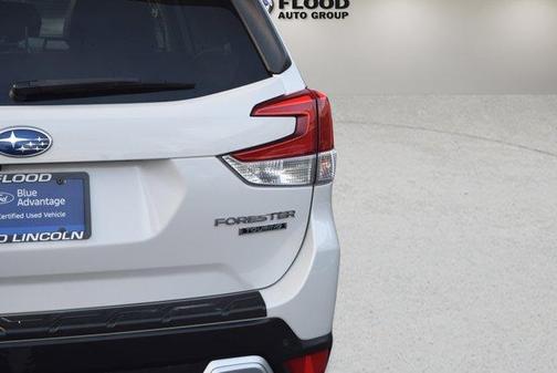 Crystal White Pearl 2020 Subaru Forester Touring