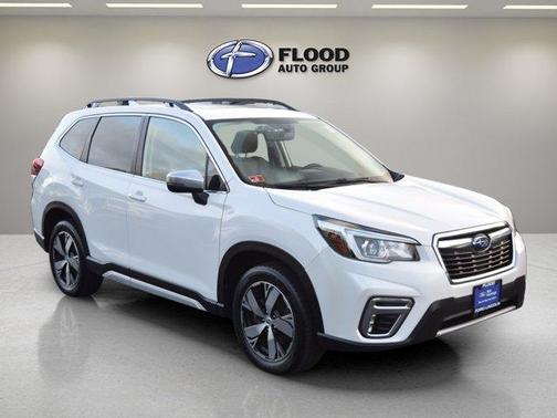Crystal White Pearl 2020 Subaru Forester Touring