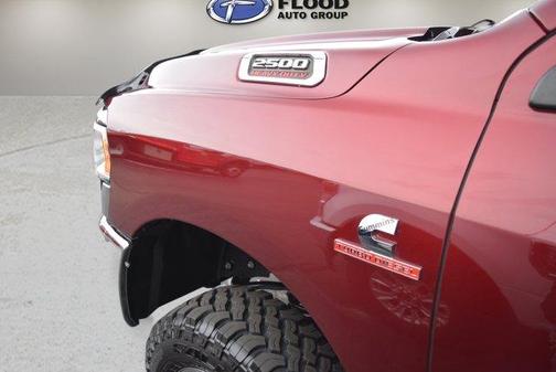 Delmonico Red Pearlcoat 2022 RAM 2500 Tradesman