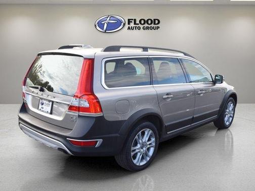 Silver 2016 Volvo XC70 T5 Premier