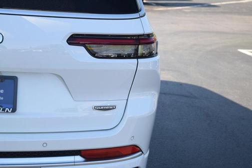 2023 Jeep Grand Cherokee L Summit