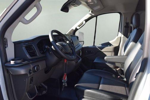 2025 Ford Transit-250