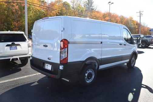 2025 Ford Transit-250
