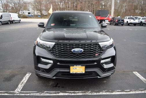 Black 2022 Ford Explorer ST