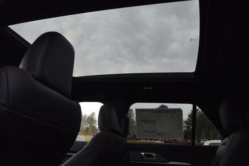 Star White 2026 Ford Explorer ST-Line