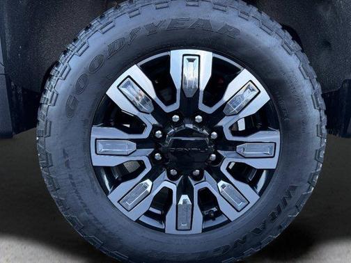 2024 GMC Sierra 2500 Denali