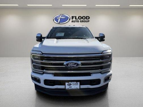 Star White 2027 Ford F-250 Platinum