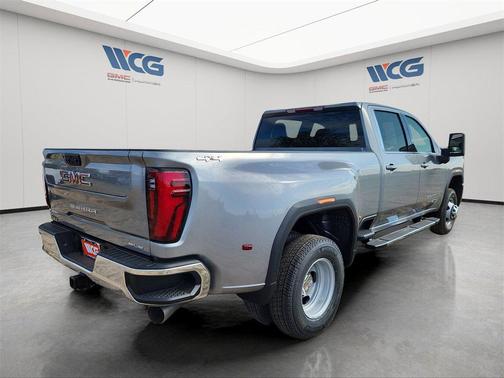 2026 GMC Sierra 3500 SLE