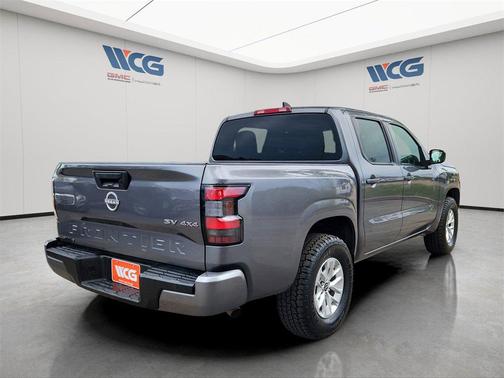 2024 Nissan Frontier SV