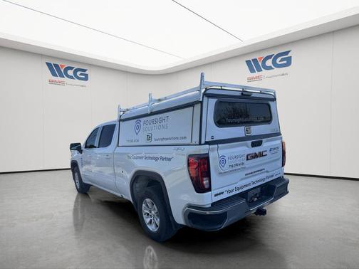 White 2022 GMC Sierra 1500 SLE