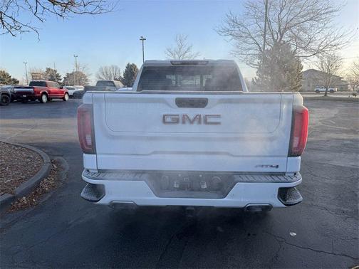 2022 GMC Sierra 1500 AT4