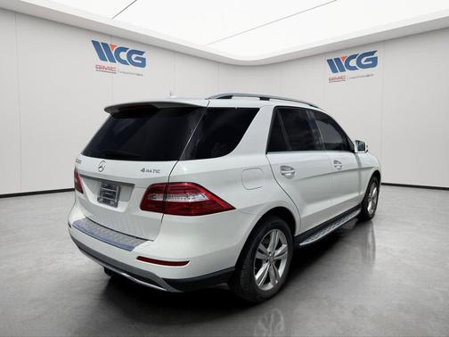 Polar White 2015 Mercedes-Benz M-Class 4MATIC