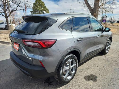 2025 Ford Escape ST-Line
