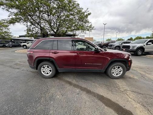 Red 2023 Jeep Grand Cherokee Laredo