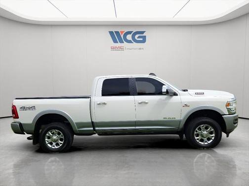 2022 RAM 2500 Laramie Crew Cab 4x4 6'4' Box