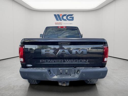 Brilliant Black Crystal Pearlcoat 2017 RAM 2500 Power Wagon