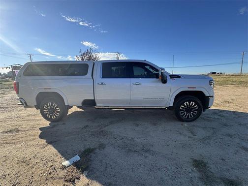 2025 GMC Sierra 3500 Denali