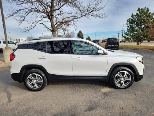 2021 GMC Terrain SLT