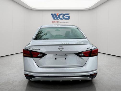 Silver 2024 Nissan Altima 2.5 SV
