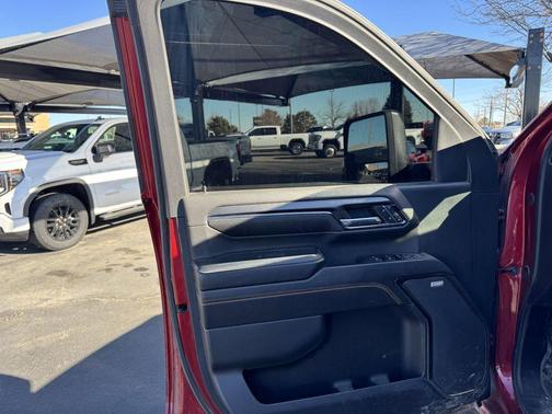 2024 GMC Sierra 2500 AT4