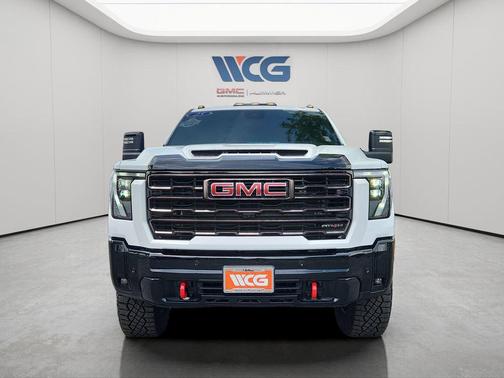 White 2025 GMC Sierra 2500 AT4X