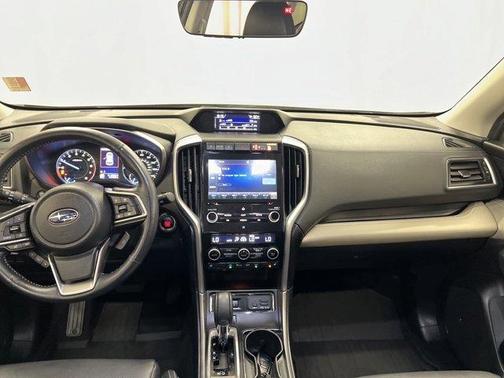 Photo 2 of 40 of 2021 Subaru Ascent Limited 7-Passenger