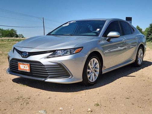 White 2022 Toyota Camry LE