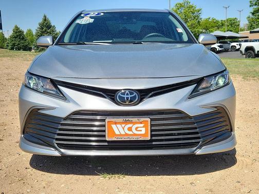 White 2022 Toyota Camry LE