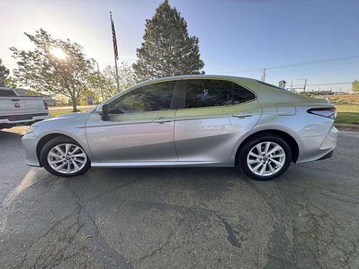 White 2022 Toyota Camry LE