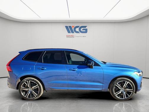 2021 Volvo XC60 Recharge Plug-In Hybrid T8 R-Design