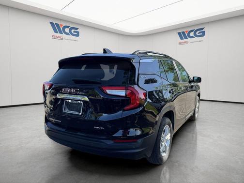 Black 2024 GMC Terrain SLE